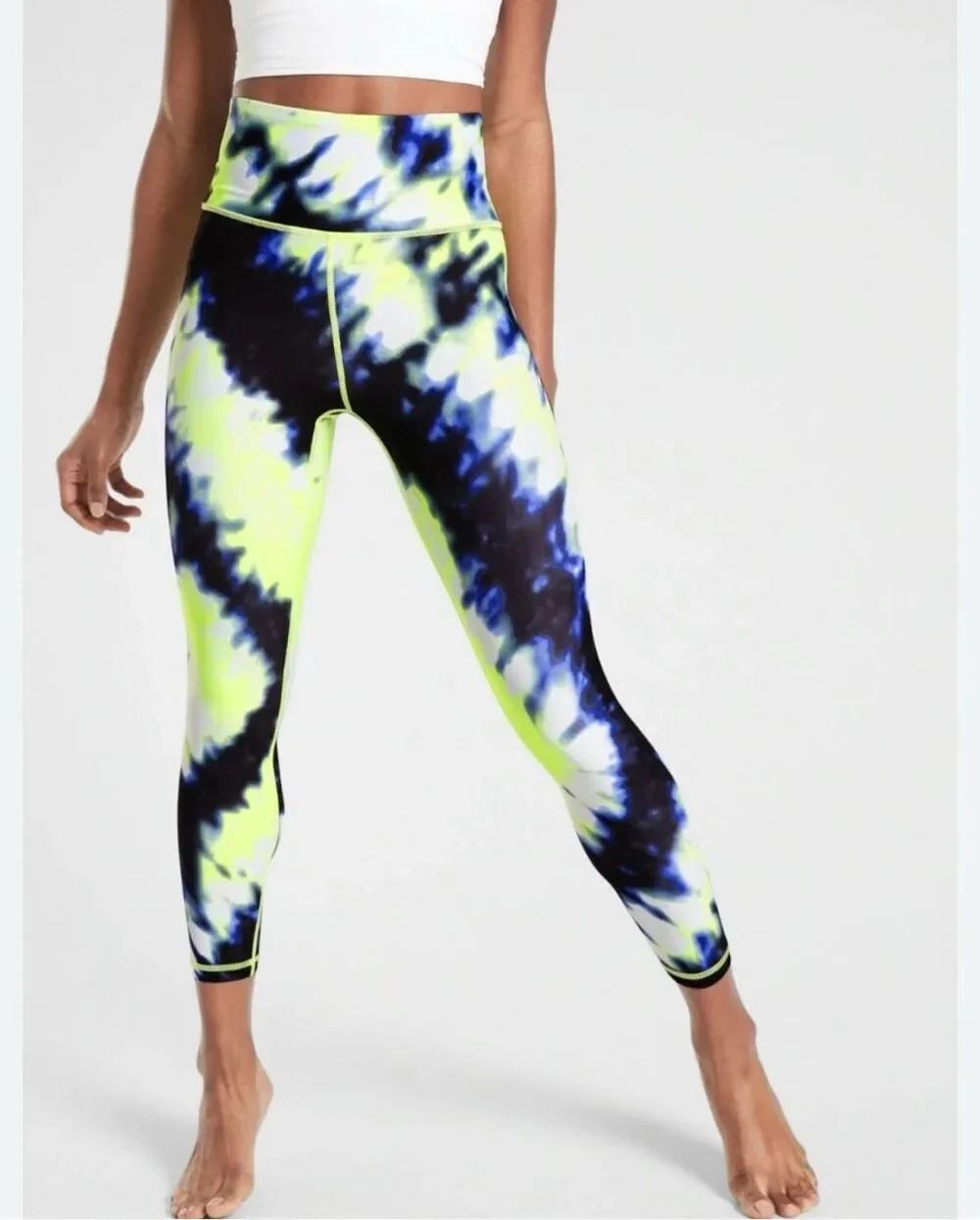 Athleta Elation 7/8 tight XS Athleisure workout tie dye leggings